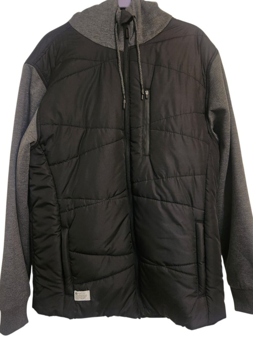 NWT Men's Matix Black Hooded Puffer Jacket With Gray Sleeves Size XL